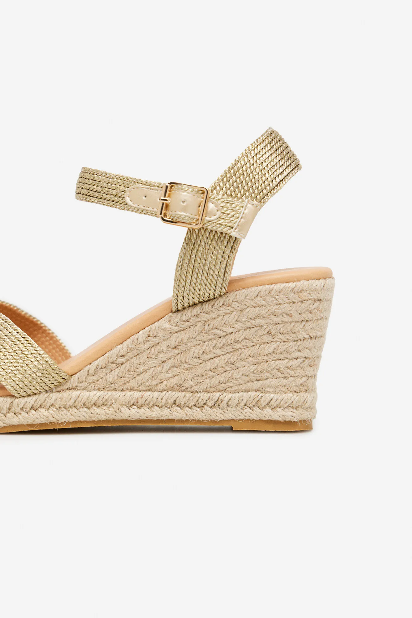 Metallic cord wedge
