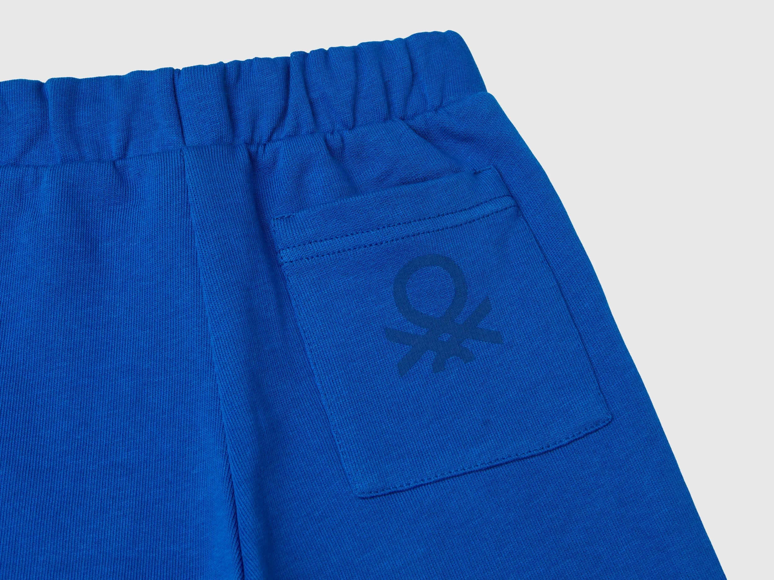 Pantalón de felpa con bolsillo